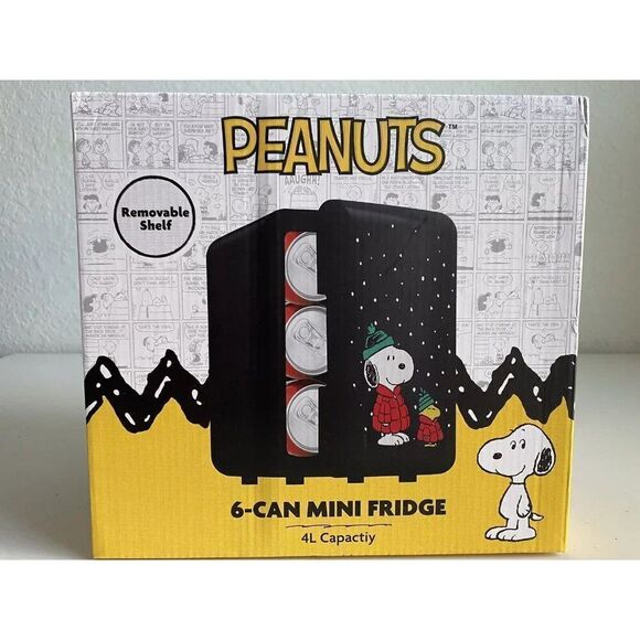 Peanuts Snoopy Puffer Jacket Puffy Coat Collectible 4L Mini Fridge Holds 6 Cans - Picture 1 of 11